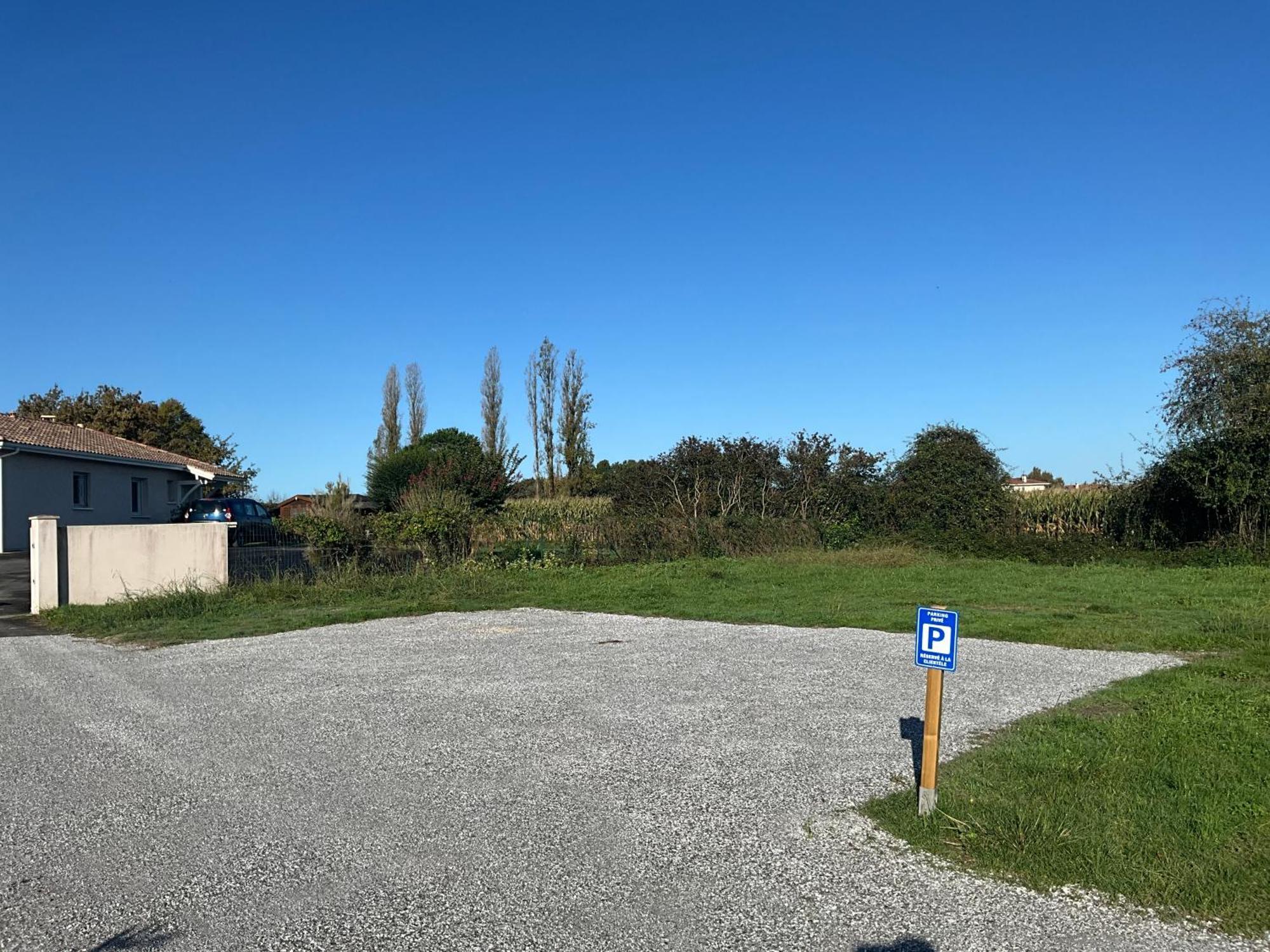 Charmant T2, Cl 3 Etoiles, 4 Lits, 4 Personnes Et 1Enfant, Parking Et Terrasse Saint-Sever  Exterior foto
